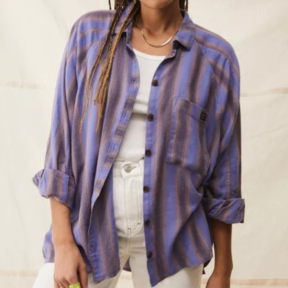 ✨ UO Brendan Drapey Button-Down Shirt - Size Small ✨